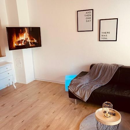 Felix Living 5, Modern & Cozy 2 Zimmer Wohnung, Terrasse, Parkplatz Salzweg Esterno foto