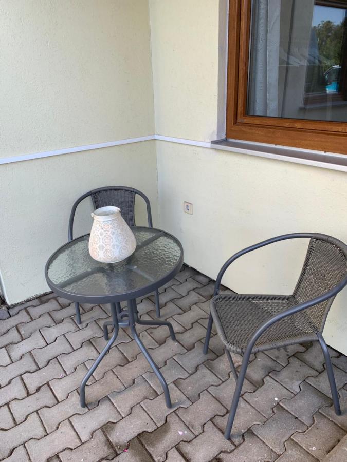 Felix Living 5, Modern & Cozy 2 Zimmer Wohnung, Terrasse, Parkplatz Salzweg Esterno foto