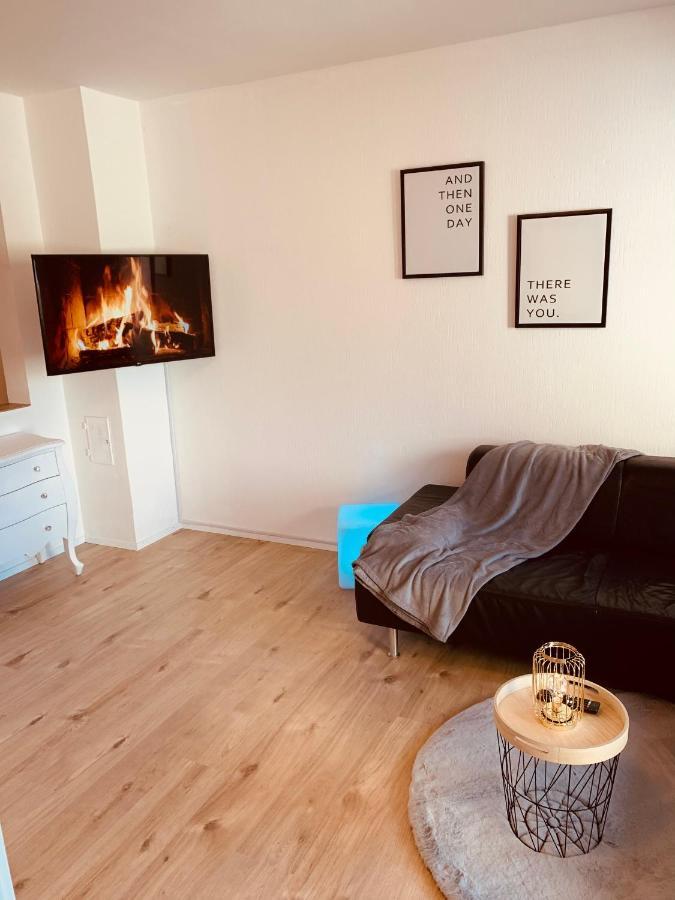 Felix Living 5, Modern & Cozy 2 Zimmer Wohnung, Terrasse, Parkplatz Salzweg Esterno foto